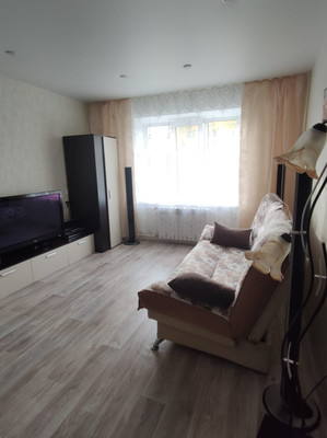 Продам двухкомнатную (2-комн.) квартиру, Комсомольская ул, 30, Медведево пгт