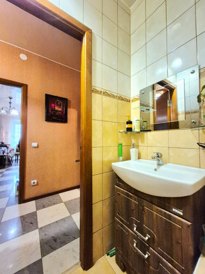 Продам двухкомнатную (2-комн.) квартиру, Варшавская ул, 19к2, Санкт-Петербург г