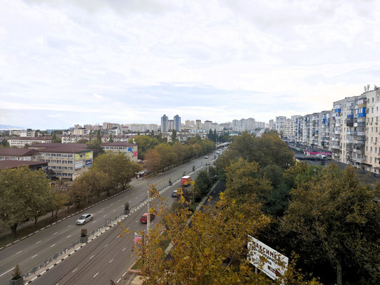 Продам трехкомнатную (3-комн.) квартиру, Дзержинского пр-кт, 183, Новороссийск г