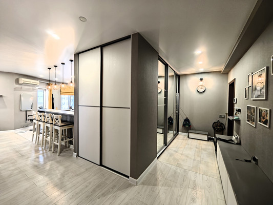 Продам трехкомнатную (3-комн.) квартиру, Дзержинского пр-кт, 183, Новороссийск г