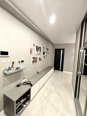 Продам трехкомнатную (3-комн.) квартиру, Дзержинского пр-кт, 183, Новороссийск г