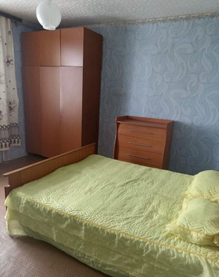 Продам трехкомнатную (3-комн.) квартиру, Деповская ул, 162А, Ишим г