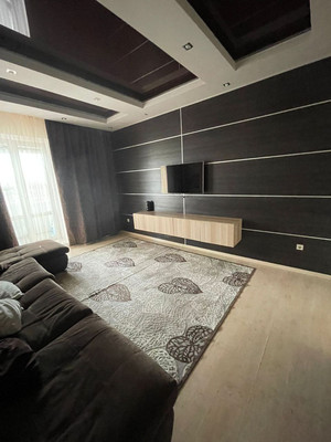Продам трехкомнатную (3-комн.) квартиру, Красина ул, 50, Ишим г