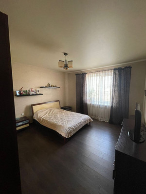 Продам трехкомнатную (3-комн.) квартиру, Красина ул, 50, Ишим г