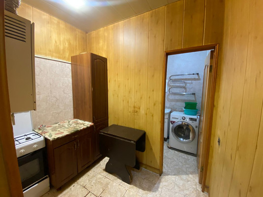 Продам двухкомнатную (2-комн.) квартиру, Горького ул, 72, Нальчик г