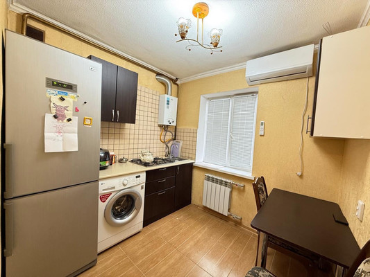 Продам однокомнатную (1-комн.) квартиру, Байсултанова ул, 10, Нальчик г