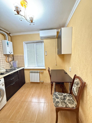 Продам однокомнатную (1-комн.) квартиру, Байсултанова ул, 10, Нальчик г