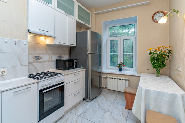 Продам трехкомнатную (3-комн.) квартиру, Конная ул, 26А, Санкт-Петербург г