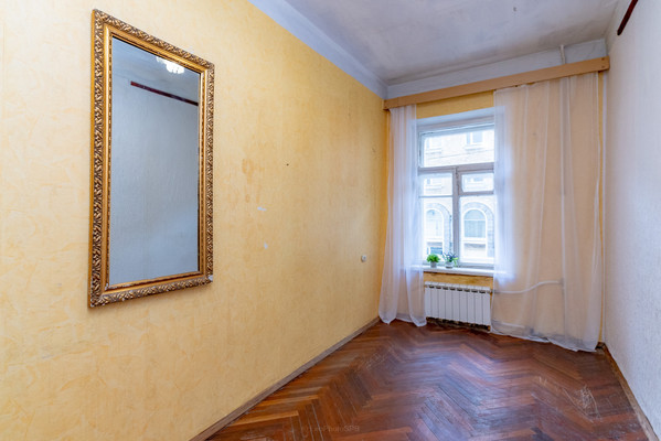 Продам трехкомнатную (3-комн.) квартиру, Конная ул, 26А, Санкт-Петербург г