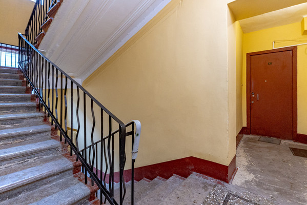 Продам трехкомнатную (3-комн.) квартиру, Конная ул, 26А, Санкт-Петербург г