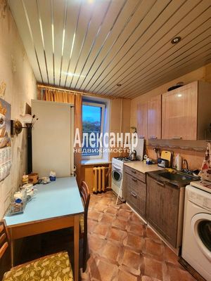 Продам однокомнатную (1-комн.) квартиру, Ленина пр-кт, 15, Кириши г