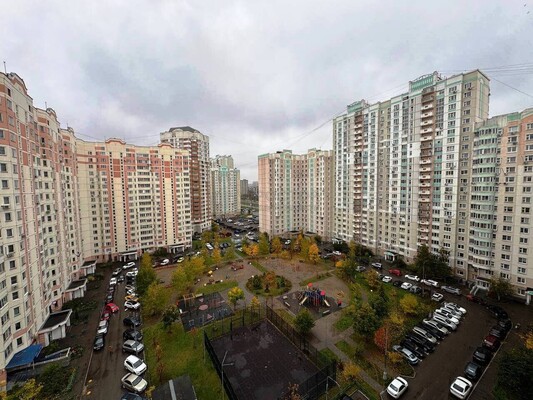 Продам двухкомнатную (2-комн.) квартиру, Комсомольский пр-кт, 16/2, Люберцы г