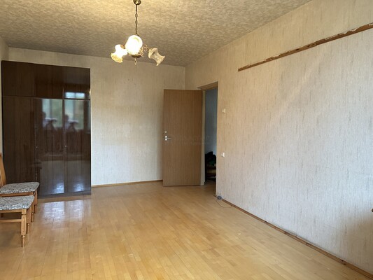 Продам двухкомнатную (2-комн.) квартиру, Ялтинская ул, 12, Москва г