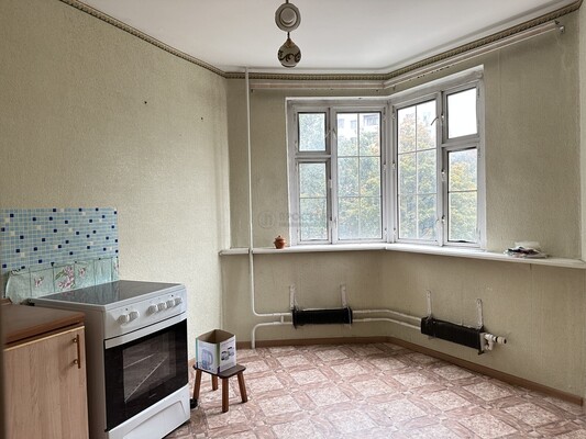 Продам двухкомнатную (2-комн.) квартиру, Ялтинская ул, 12, Москва г