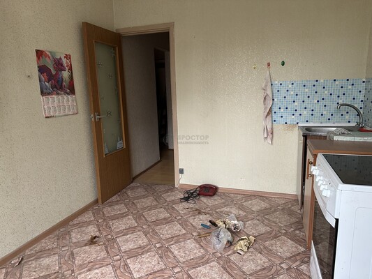 Продам двухкомнатную (2-комн.) квартиру, Ялтинская ул, 12, Москва г