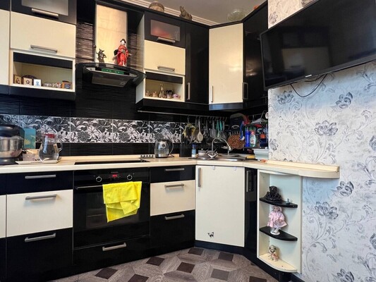Продам трехкомнатную (3-комн.) квартиру, Братиславская ул, 31к3, Москва г