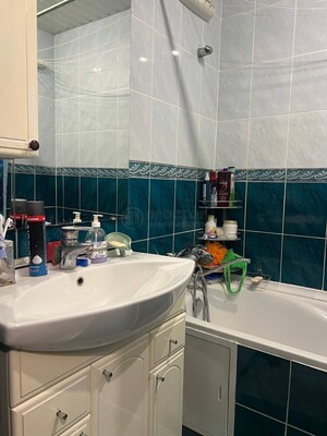 Продам трехкомнатную (3-комн.) квартиру, Братиславская ул, 31к3, Москва г