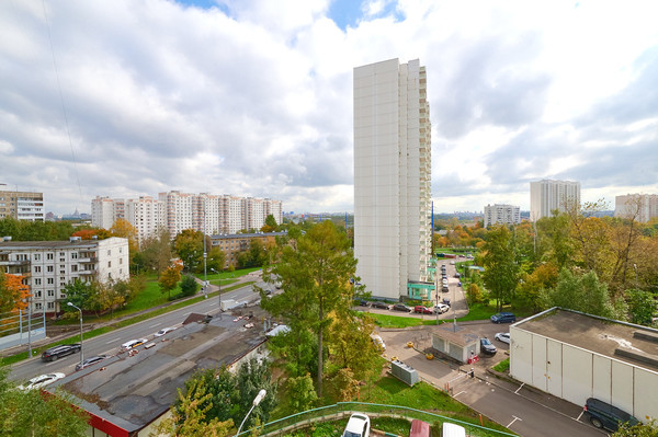 Продам трехкомнатную (3-комн.) квартиру, Вяземская ул, 12к1, Москва г