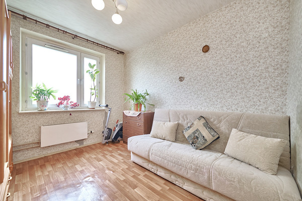 Продам трехкомнатную (3-комн.) квартиру, Вяземская ул, 12к1, Москва г