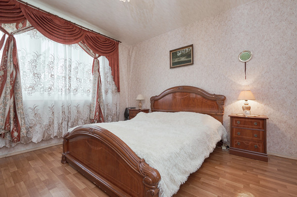 Продам трехкомнатную (3-комн.) квартиру, Вяземская ул, 12к1, Москва г