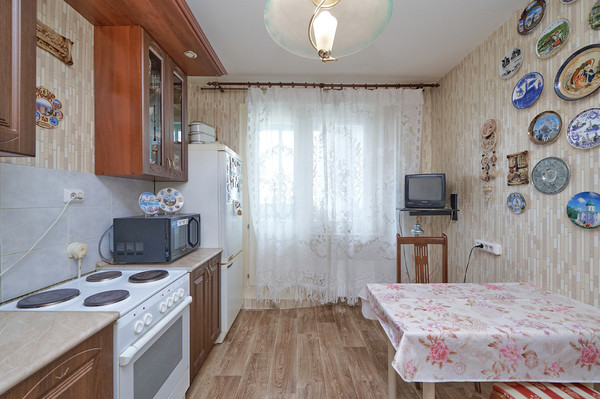Продам трехкомнатную (3-комн.) квартиру, Вяземская ул, 12к1, Москва г