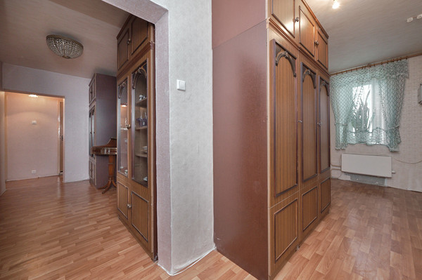 Продам трехкомнатную (3-комн.) квартиру, Вяземская ул, 12к1, Москва г