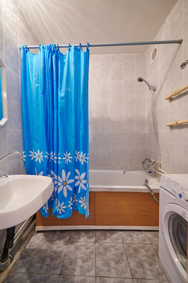 Продам трехкомнатную (3-комн.) квартиру, Вяземская ул, 12к1, Москва г