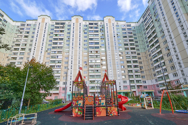 Продам трехкомнатную (3-комн.) квартиру, Вяземская ул, 12к1, Москва г