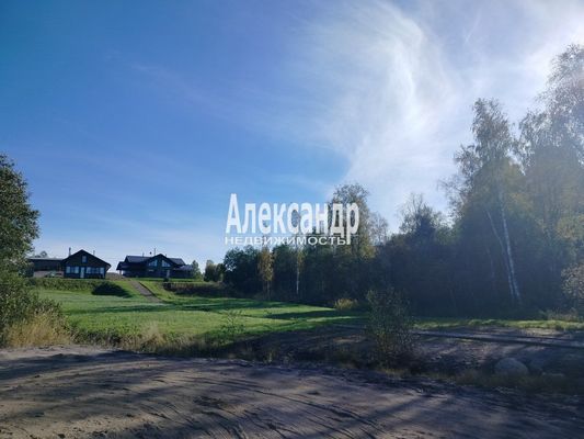 Продам участок 10 соток, ЛПХ, Заозерная ул, Райвио п, 200 км от города