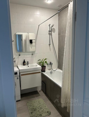 Продам двухкомнатную (2-комн.) квартиру, Маршала Бирюзова ул, 13к2, Одинцово г