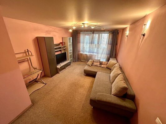 Продам однокомнатную (1-комн.) квартиру, Халтуринская ул, 18, Москва г