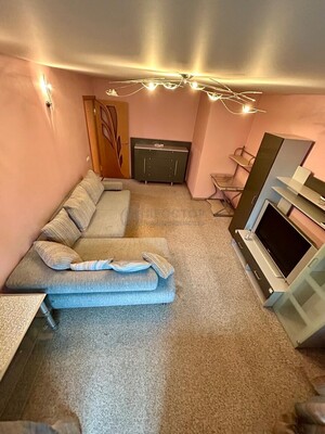 Продам однокомнатную (1-комн.) квартиру, Халтуринская ул, 18, Москва г