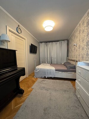 Продам двухкомнатную (2-комн.) квартиру, Стратонавтов проезд, 16к1, Москва г