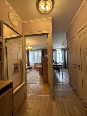 Продам двухкомнатную (2-комн.) квартиру, Стратонавтов проезд, 16к1, Москва г