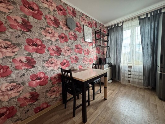 Продам двухкомнатную (2-комн.) квартиру, Стратонавтов проезд, 16к1, Москва г
