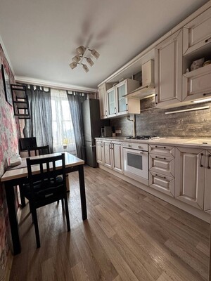 Продам двухкомнатную (2-комн.) квартиру, Стратонавтов проезд, 16к1, Москва г