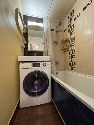 Продам двухкомнатную (2-комн.) квартиру, Стратонавтов проезд, 16к1, Москва г