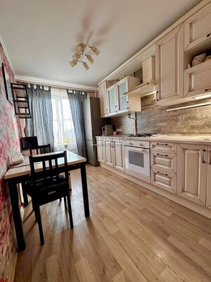 Продам двухкомнатную (2-комн.) квартиру, Стратонавтов проезд, 16к1, Москва г