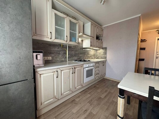 Продам двухкомнатную (2-комн.) квартиру, Стратонавтов проезд, 16к1, Москва г