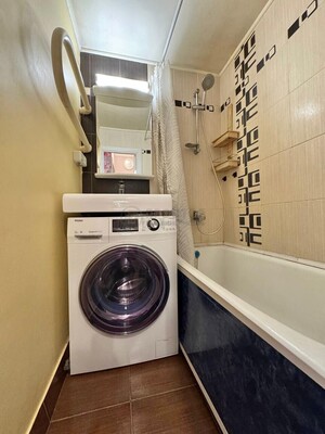 Продам двухкомнатную (2-комн.) квартиру, Стратонавтов проезд, 16к1, Москва г