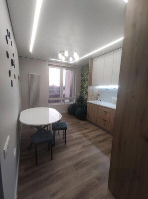 Продам трехкомнатную (3-комн.) квартиру, Газгольдерная ул, 10, Москва г