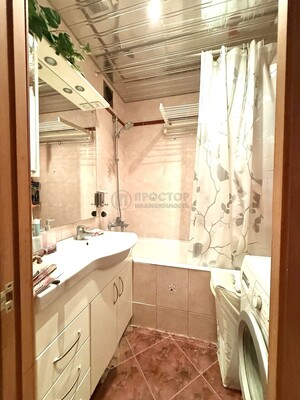 Продам трехкомнатную (3-комн.) квартиру, Миклухо-Маклая ул, 20, Москва г