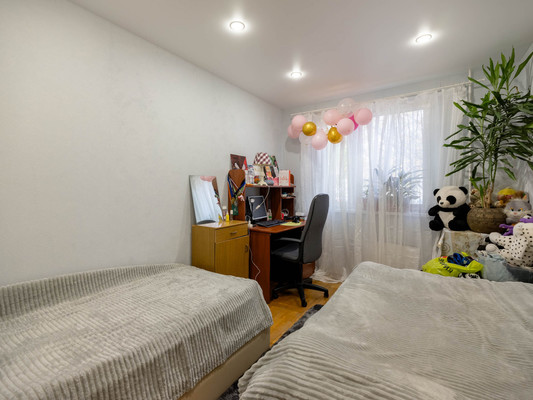 Продам двухкомнатную (2-комн.) квартиру, Алтайская ул, 4, Москва г