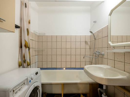 Продам двухкомнатную (2-комн.) квартиру, Алтайская ул, 4, Москва г