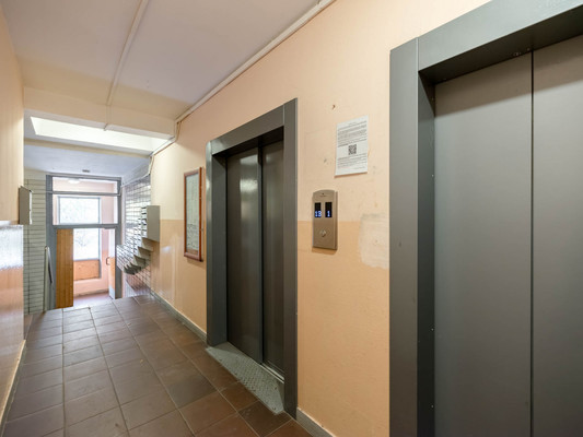 Продам двухкомнатную (2-комн.) квартиру, Алтайская ул, 4, Москва г