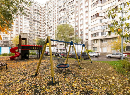 Продам двухкомнатную (2-комн.) квартиру, Алтайская ул, 4, Москва г