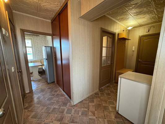 Продам двухкомнатную (2-комн.) квартиру, Ленина ул, 25ка, Солнечный рп