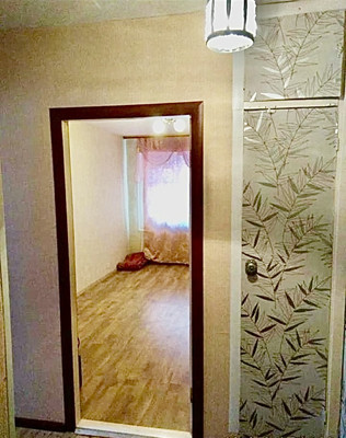 Продам двухкомнатную (2-комн.) квартиру, Ленинградская ул, 11, Емва г