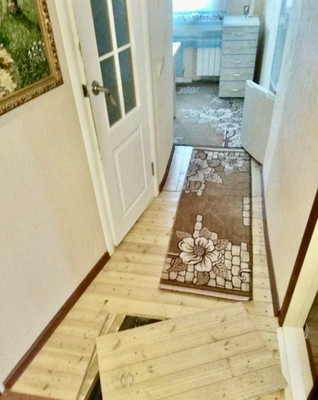 Продам двухкомнатную (2-комн.) квартиру, Ленинградская ул, 11, Емва г