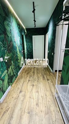 Продам двухкомнатную (2-комн.) квартиру, Среднерогатская ул, 9, Санкт-Петербург г